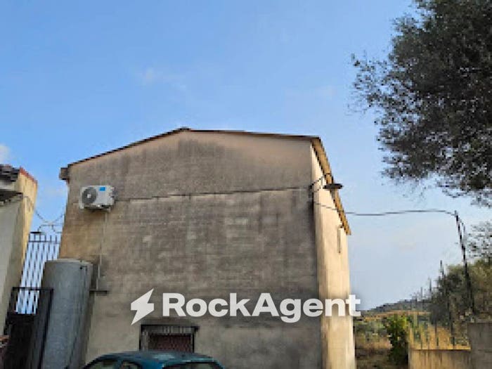 Casa bilocale in vendita in Contrada Dragoni Inferiore, Grotteria