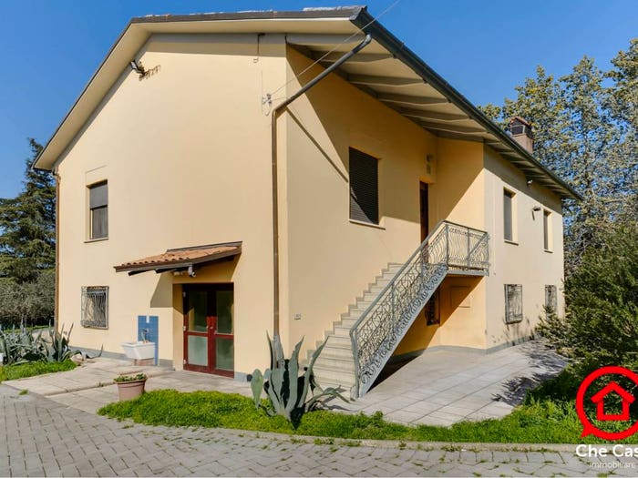 Casa con 6 locali in vendita in Via Montereale, Montereale, Cesena