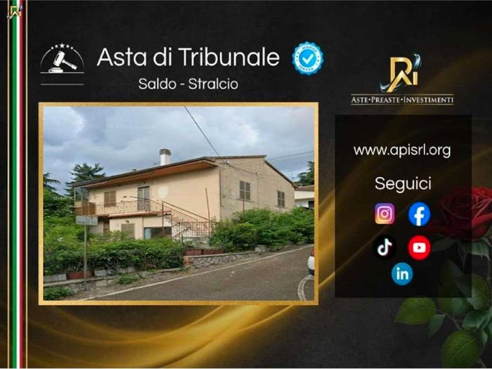 Casa con 6 locali in vendita in Via della Rinascita, Lugnano in Teverina