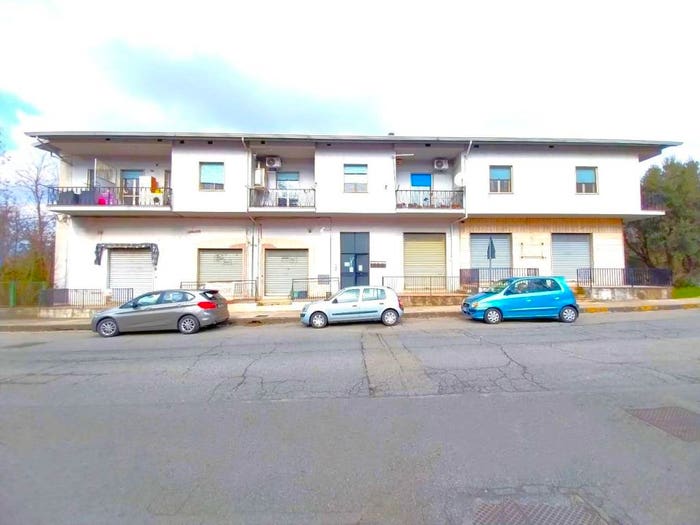 Appartamento trilocale in vendita in Via degli Stadi, Stadio Città, Cosenza