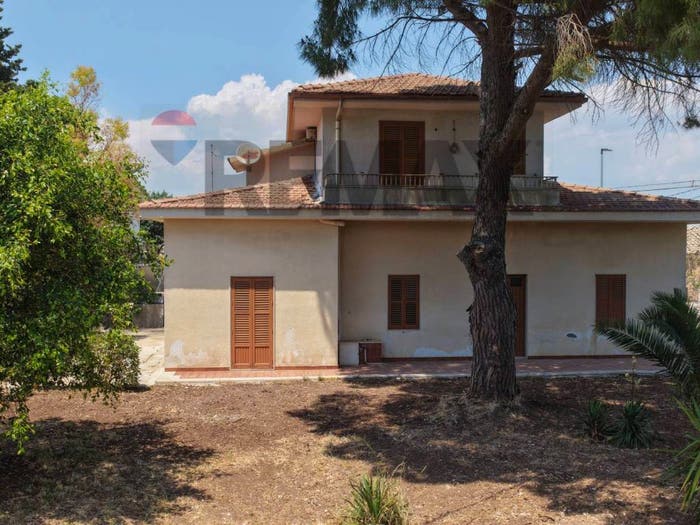 Casa con 6 locali in vendita in via Rocciola Scrofani, Modica Sorda, Modica