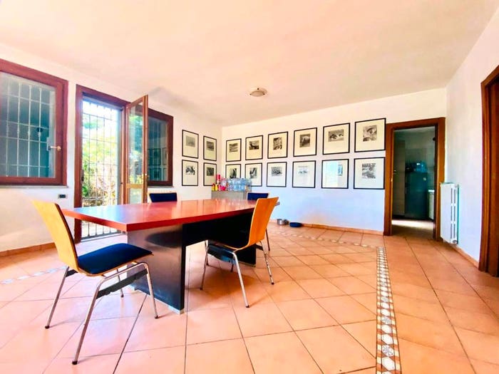 Casa con 6 locali in vendita in Via Poiano, Albinea