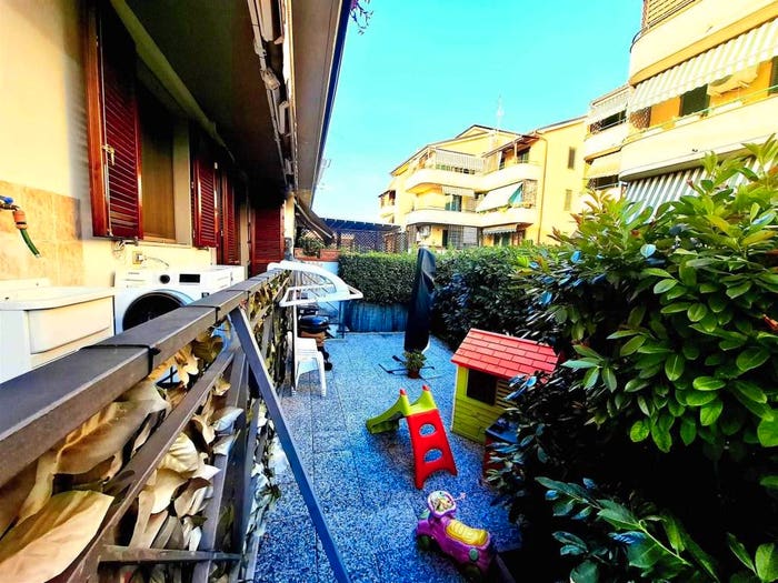 Appartamento trilocale in vendita in Via Vasco Pratolini, San Donnino, Campi Bisenzio