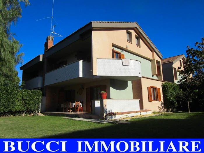 Casa con 6 locali in vendita in Via Collina, San Martino Bassa, Città Sant'Angelo