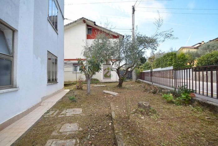 Appartamento trilocale in vendita in VIA DEI GRIGI, Centro, Schio