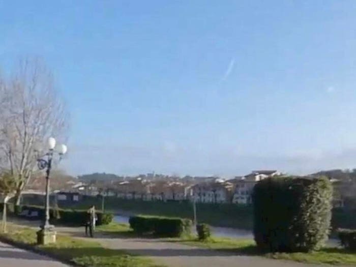 Appartamento trilocale in vendita in Lungarno del Pignone, Ponte alla Vittoria, Firenze