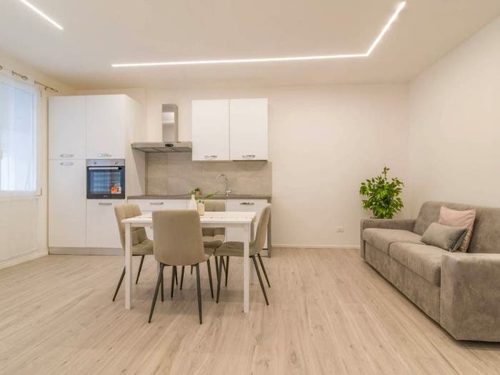 Appartamento trilocale in vendita in Via E Toti Loano SV Italia, Centro, Loano