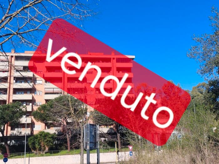 Appartamento trilocale in vendita in Via Silvio Sbricoli, Casetta Mattei Corviale, Roma