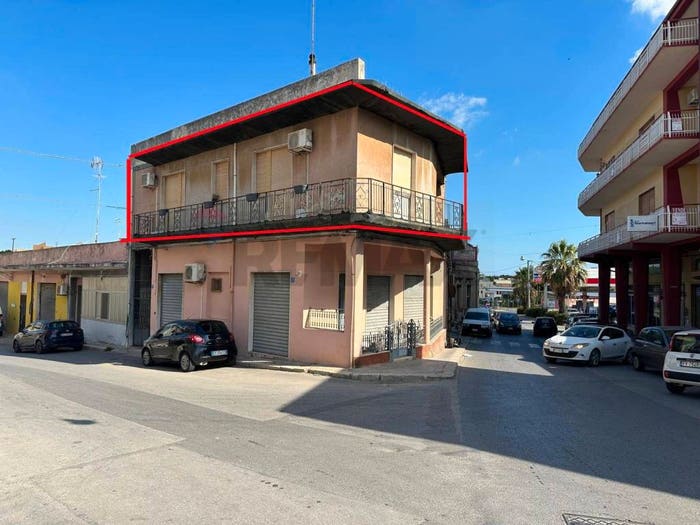 Appartamento con 6 locali in vendita in Via dello stadio, Centro, Pachino