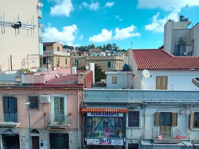 Appartamento bilocale in vendita in Via Palermo, Giostra, Messina