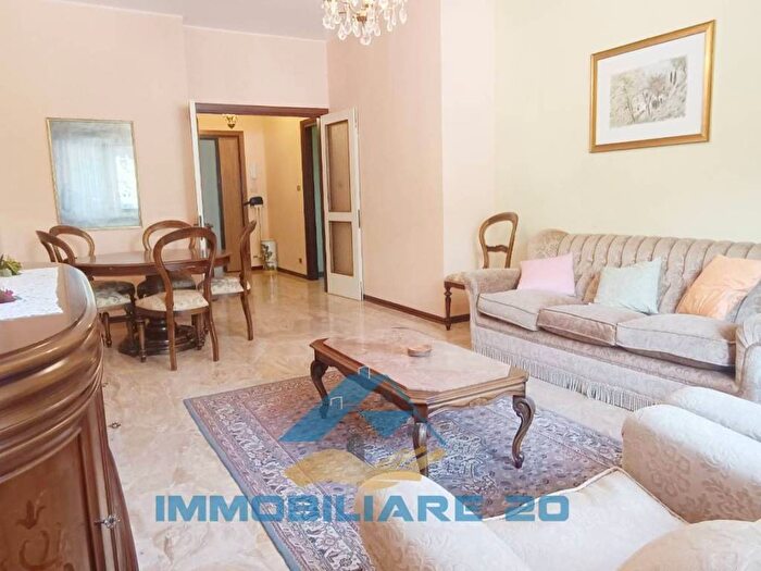 Appartamento quadrilocale in vendita in Via Fonte Baiano, Centro, Teramo