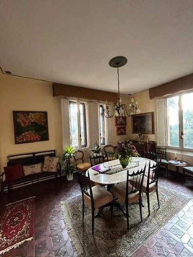 Casa con 6 locali in vendita in Viale Dante Osservanza, Imola