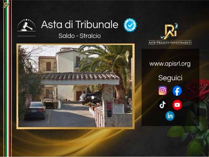Appartamento bilocale in vendita in Via Isuledda, La Maddalena
