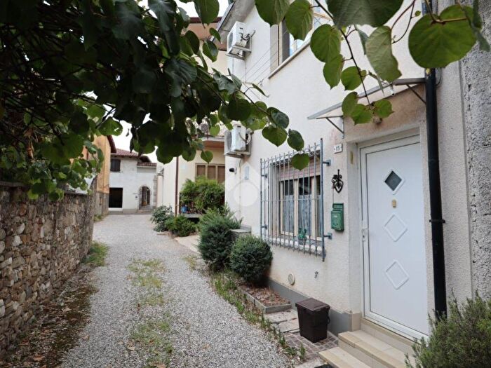 Appartamento bilocale in vendita in Via Centrale, Feletto Umberto, Tavagnacco