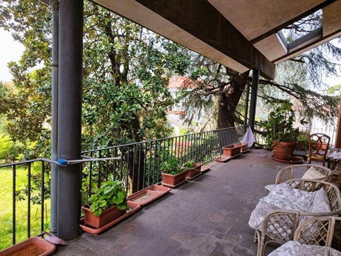 Casa con 6 locali in vendita in Via Giovanni Bertacchi, Centro, Parabiago
