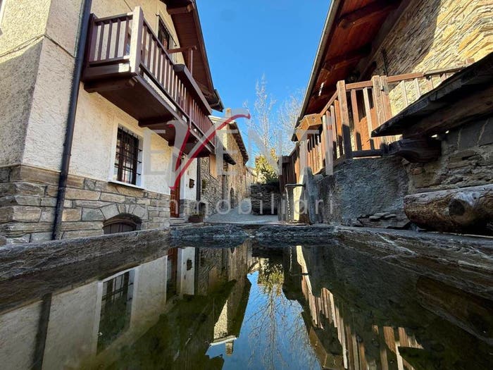 Casa trilocale in vendita in VIA FENESTRELLE, Centro, Usseaux