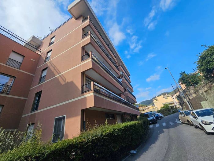 Appartamento con 5 locali in vendita in Via Pian di Forno, Sestri Ponente, Genova