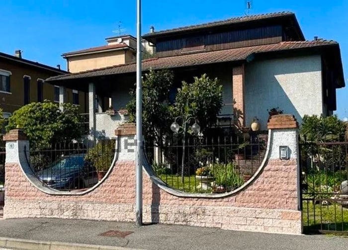 Casa con 5 locali in vendita in Via Fratelli John e Robert Kennedy, Centro, Paullo