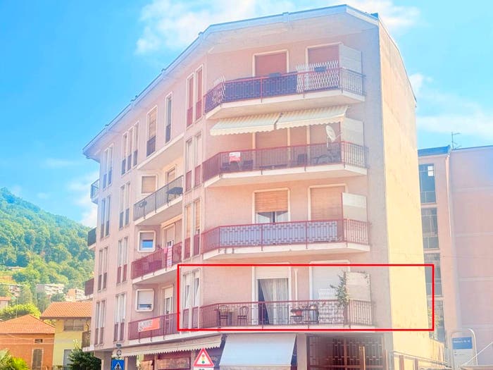 Appartamento quadrilocale in vendita in Via Gibilisco, Centro, Lavena Ponte Tresa