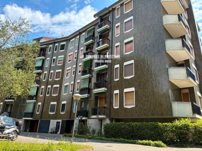 Appartamento trilocale in vendita in Via Trilussa, Vialba, Milano