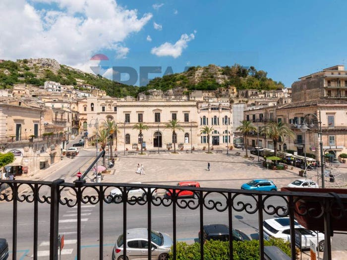 Casa con 5 locali in vendita in Corso Umberto I, Modica Bassa, Modica