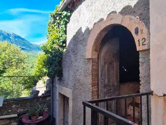 Casa bilocale in vendita in Vico Ii Morrone No Number, Centro, Caramanico Terme