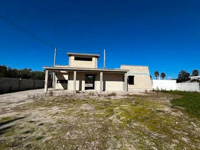 Casa con 6 locali in vendita in Via Aradeo Neviano Cutrofiano, Cutrofiano
