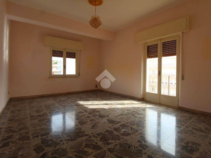 Appartamento trilocale in vendita in Via Regina Elena, Catona Villa San Giuseppe, Reggio Calabria