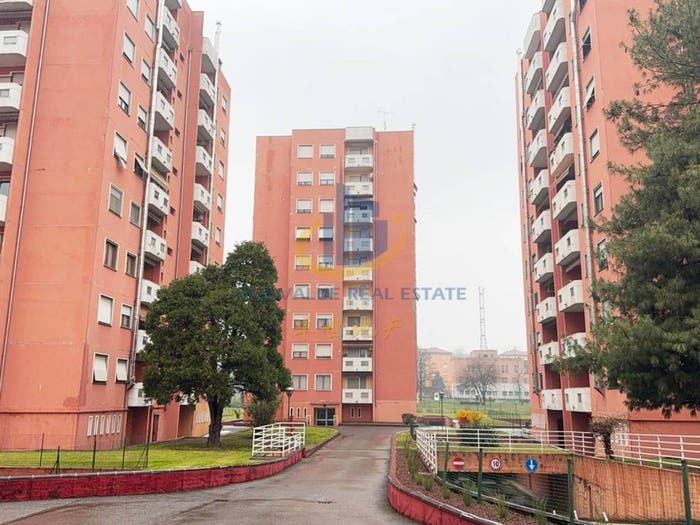 Appartamento trilocale in vendita in Via Federico De Roberto, Vialba, Milano