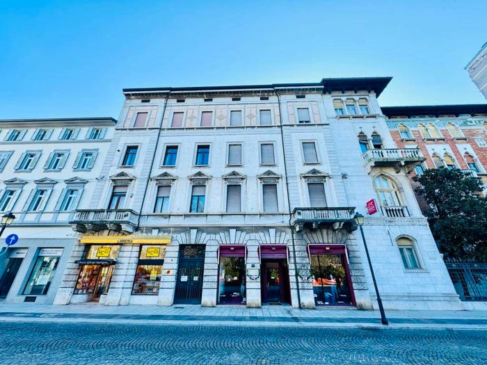 Appartamento con 5 locali in vendita in CORSO VERDI, Centro, Gorizia
