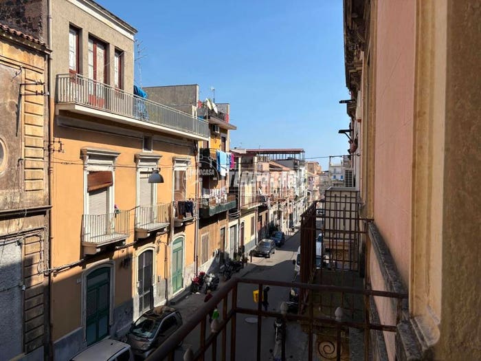 Appartamento quadrilocale in vendita in Via Pescitello, Palestro, Catania