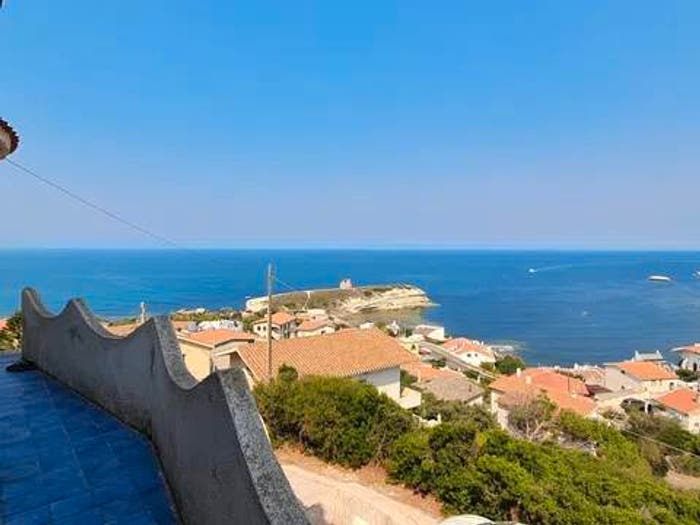 Casa con 6 locali in vendita in Cuglieri