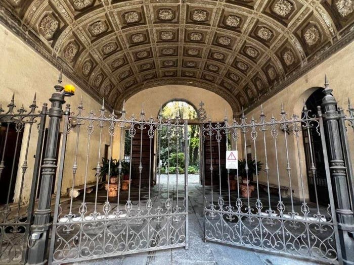 Appartamento con 5 locali in vendita in Via Camillo Benso di Cavour, Centro, Mantova