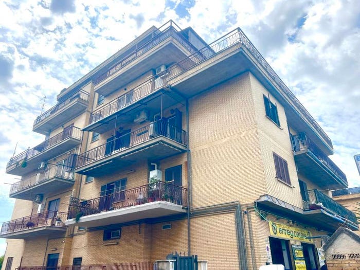 Appartamento bilocale in vendita in Via di Selva Candida, Casalotti, Roma