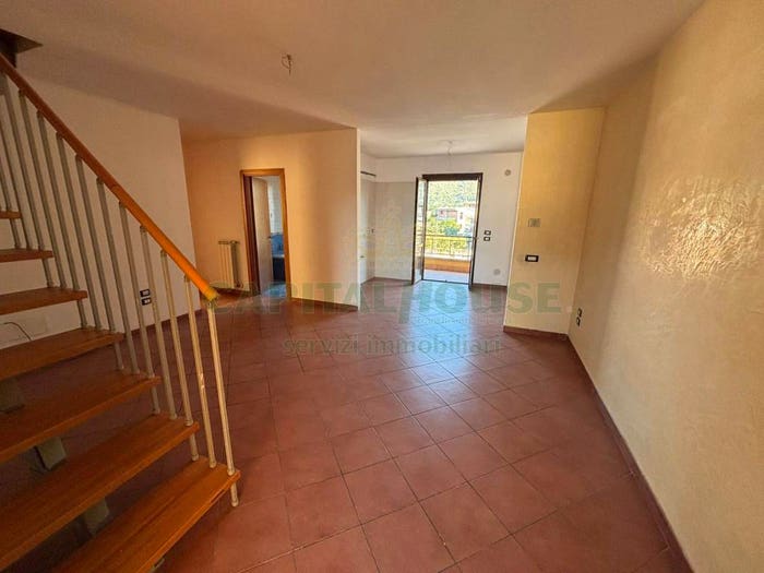 Appartamento con 5 locali in vendita in Via Riccardo Ciancio, Lanzara, Castel San Giorgio