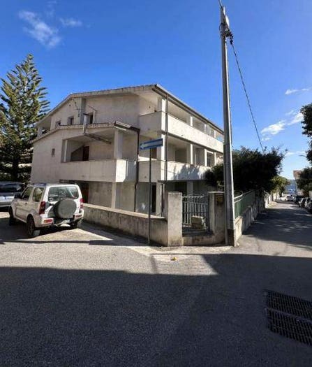 Casa con 6 locali in vendita in Via Delle Meduse Cala Gonone, Cala Gonone, Dorgali