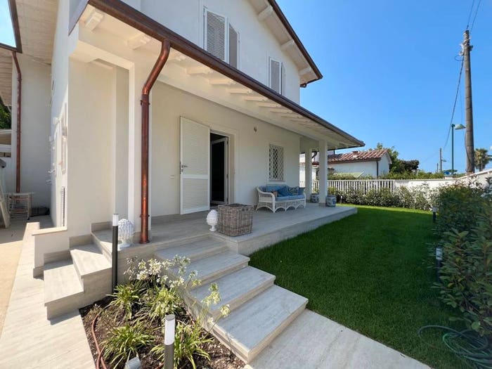 Casa quadrilocale in affitto in Via Giovanni Agnelli, Centro, Forte dei Marmi