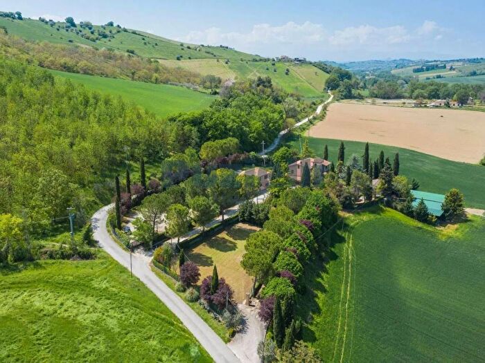 Casa con 6 locali in vendita in Contrada San Biagio, Fermo