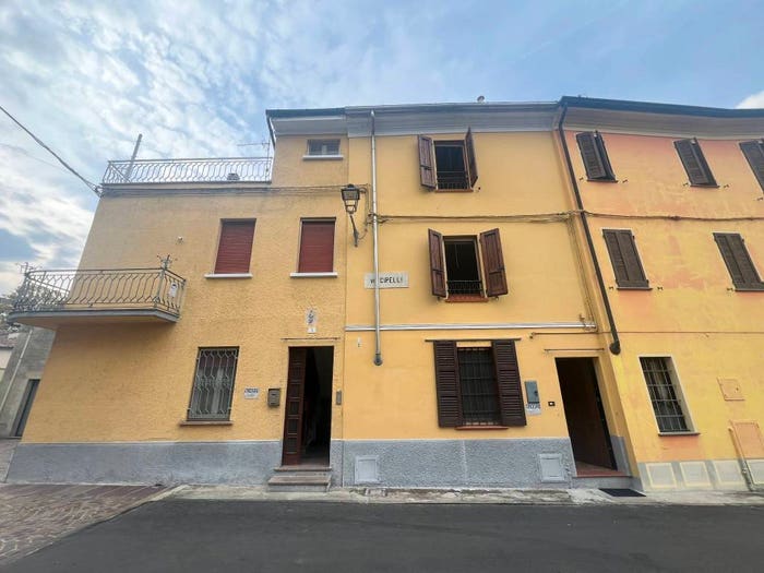 Casa trilocale in vendita in Via Cipelli, Centro, Busseto