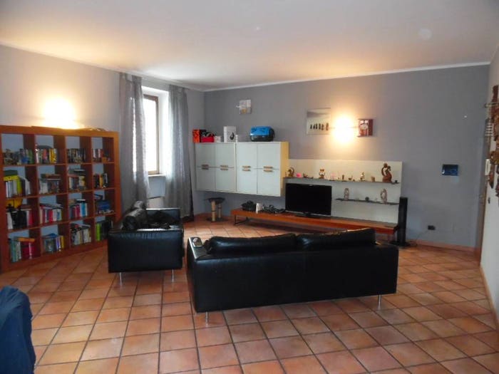 Appartamento trilocale in vendita in Piazza Aldo Moro, Cervignano d'Adda