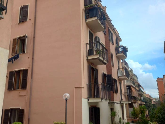 Appartamento trilocale in vendita in Via dei Mughetti, Centocelle, Roma