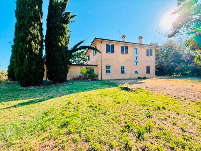 Casa con 6 locali in vendita in Strada Vicinale Dandini di Calisese, Saiano San Tomaso, Cesena