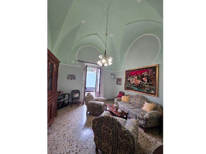 Appartamento con 5 locali in vendita in Via Camillo Benso di Cavour, Collepasso