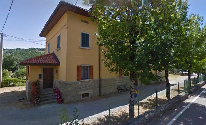 Appartamento con 6 locali in vendita in Via Centrale, Cinquecerri, Ventasso