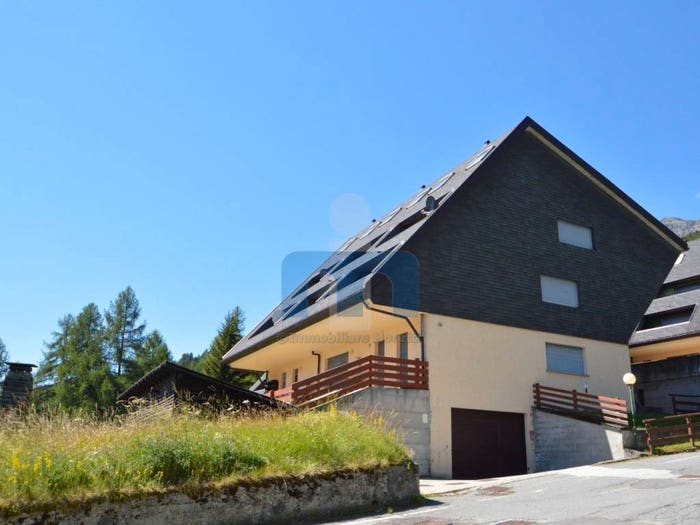 Appartamento quadrilocale in vendita in Via dei Cavalli, Oga, Valdisotto