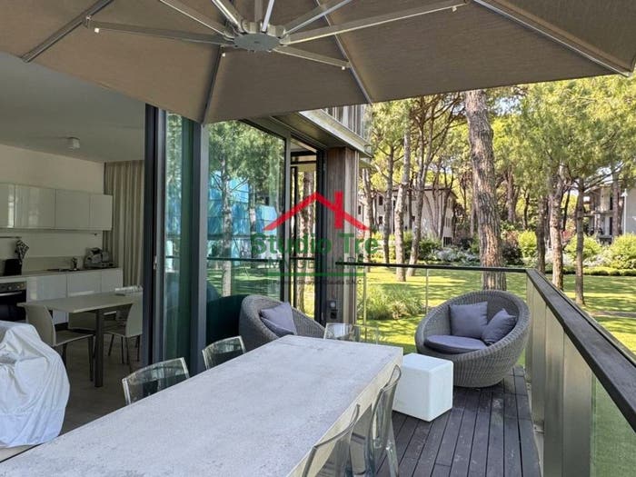 Appartamento trilocale in vendita in Viale Oriente, Pineta, Jesolo