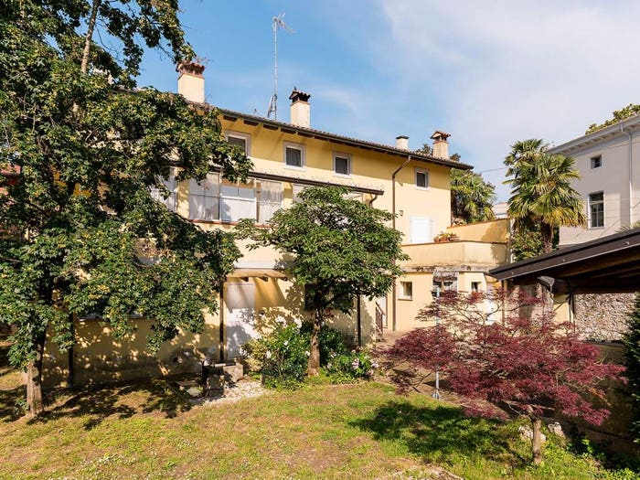 Casa con 6 locali in vendita in Via Giugno, Centro, Terzo d'Aquileia