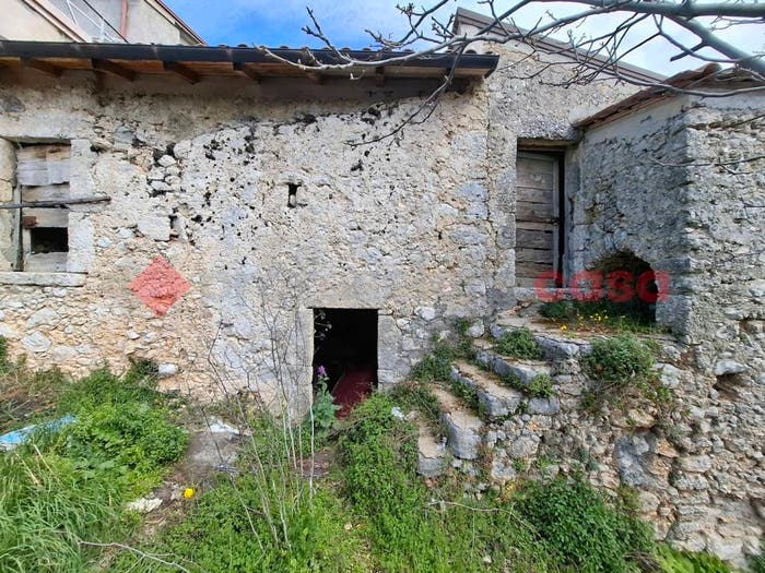 Casa trilocale in vendita in colle san pancrazio snc, Centro, Campoli Appennino