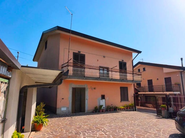 Casa con 6 locali in vendita in Starze di Summonte, Summonte