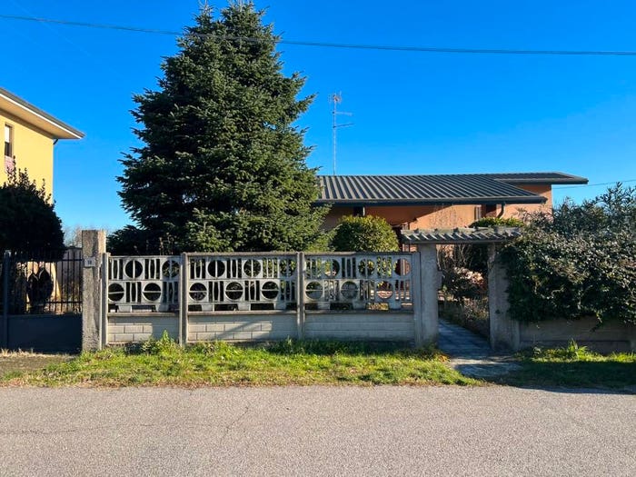 Casa trilocale in vendita in Via Benaco, Centro, Busto Garolfo